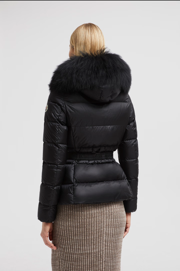 Piumino corto in shearling con cappuccio Boed