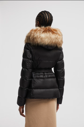 Piumino corto in shearling con cappuccio Boed