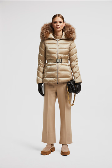 Piumino corto in shearling con cappuccio Cupidone